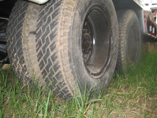 เครื่อง  165 แรง  เพลาเดียว    600,000  บาท