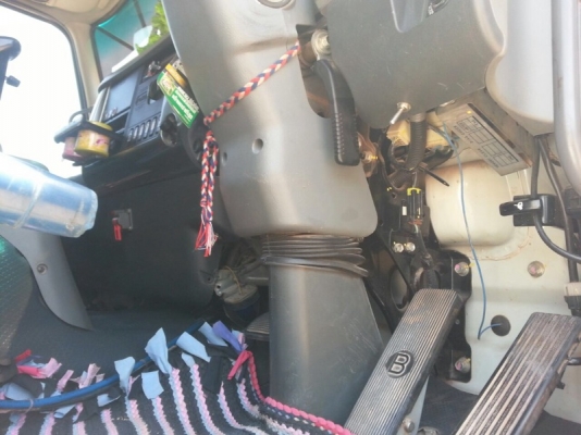 รถมิตซู 10 ล้อดั้ม 270 แรงม้า. ปี 55 ( รถวิ่ง 2xx,xxx กม. ) , ( ขายแม่ , ลูก ) สนใจติดต่อ 081 - 6079515 รถมิตซู 10 ล้อดั้ม 270 แรงม้า. ปี 55 ( รถวิ่ง 2xx,xxx กม. ) , ( ขายแม่ , ลูก ) สนใจติดต่อ 081 - 6079515