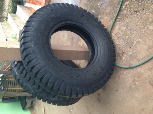 ขายยางบีสโตนยางใหม่ใช้ได้วันเดียวขายสองเส้น9000ยางพันขอบ20สภาพสวย