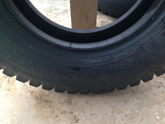 ขายยางบีสโตนยางใหม่ใช้ได้วันเดียวขายสองเส้น9000ยางพันขอบ20สภาพสวย