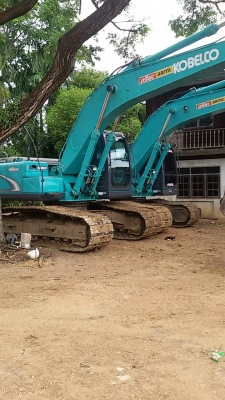 แมคโคร โกเบ รุ่น 8 จำนวน2คัน แมคโคร โกเบ รุ่น 8 จำนวน2คัน