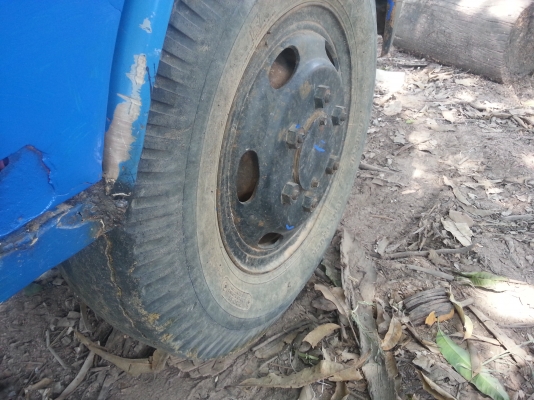 ขาย 6 ล้อพร้อมใช้งานมีเล่ม แต่ขาดนานแล้วขายเลย 79000