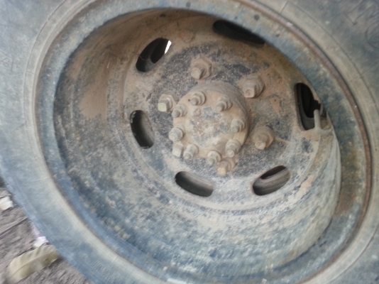 ขาย 6 ล้อพร้อมใช้งานมีเล่ม แต่ขาดนานแล้วขายเลย 79000