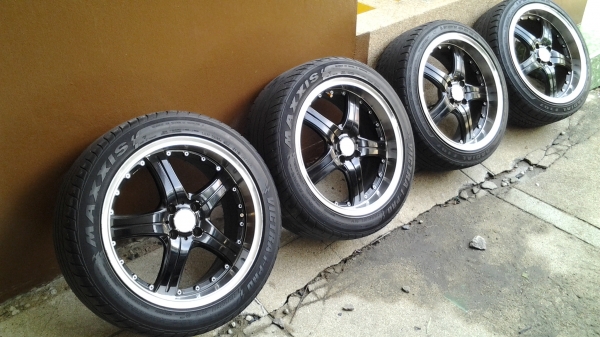 ขายแม็กขอบ17" ไม่ดุ้ง ไม่คต ไม่่เคยซ่อม 4รู 100 เดิมๆ ขายแม็กขอบ17" ไม่ดุ้ง ไม่คต ไม่่เคยซ่อม 4รู 100 เดิมๆ