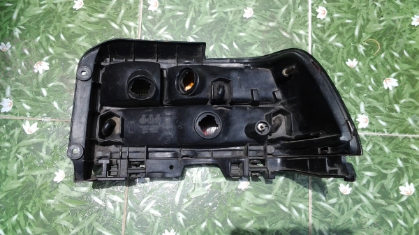 ขายไฟท้าย 3ห่วง มีข้างเดียว ข้างซ้าย สภาพดีไม่แตกร้าว