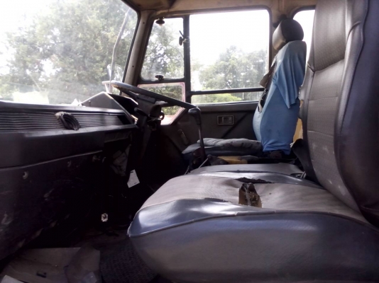 ขายรถ10ล้อบรรทุกน้ำมัน 15,000ลิตร 195แรงม้า ราคา680000 ขายรถ10ล้อบรรทุกน้ำมัน 15,000ลิตร 195แรงม้า ราคา680000