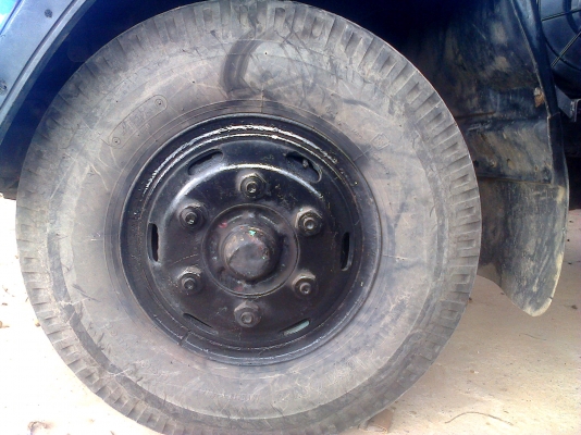 หกล้อ อีซูซุ FRR12Lเครีอง195แรง ยาว6.20ม.พร้อมใช้งาน ทะเบียนพร้อมโอน ราคาเบาๆ540,000บ.ครับท่าน