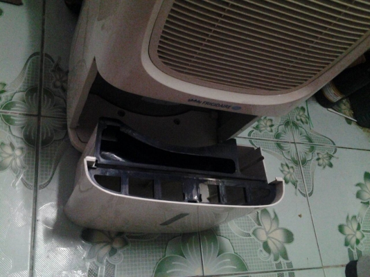 ขายเครื่องลดความชื่นเอาไปโมดิฟายเป็นแอร์เคลื่อนที่ ขายเครื่องลดความชื่นเอาไปโมดิฟายเป็นแอร์เคลื่อนที่