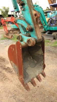 ผ่อนไฟแนนท์ได้ 420,000 บาท KOMATSU PC35-8  มีลายหัวกระแทก พร้อม เก่านอก เอวแน่น ปั็มแรง