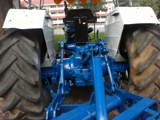 ขายรถไถฟอร์ด