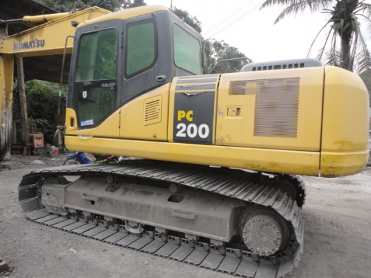 KOMATSU PC200-7 สภาพสวยสมบูรณ์แบบใช้งานได้ทันที