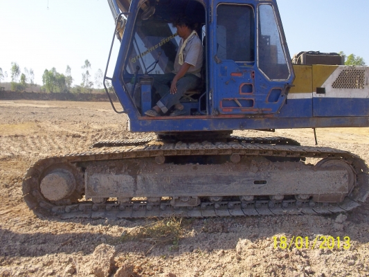 ขายด่วนเเบคโฮ  KOBLECO  MARK2   รุ่น  2เครื่อง  ISUZU  อยู่จ.ศรีสะเกษ