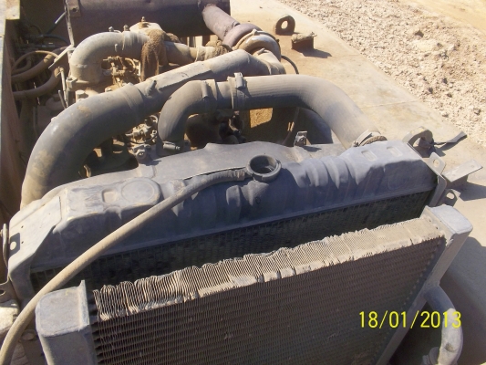 ขายด่วนเเบคโฮ  KOBLECO  MARK2   รุ่น  2เครื่อง  ISUZU  อยู่จ.ศรีสะเกษ