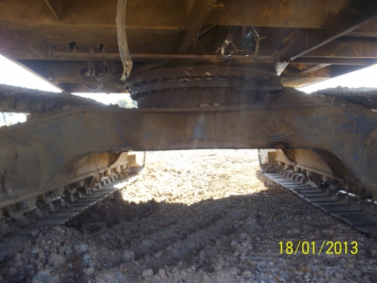 ขายด่วนเเบคโฮ  KOBLECO  MARK2   รุ่น  2เครื่อง  ISUZU  อยู่จ.ศรีสะเกษ