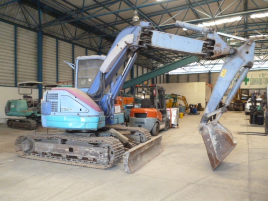 ขาย รถแบคโฮ KOMATSU PC75UU-3C SERIAL: 19835 สภาพพร้อมใช้งานได้เลยค่ะ สนใจคลิกเลยค่ะ ขาย รถแบคโฮ KOMATSU PC75UU-3C SERIAL: 19835 สภาพพร้อมใช้งานได้เลยค่ะ สนใจคลิกเลยค่ะ