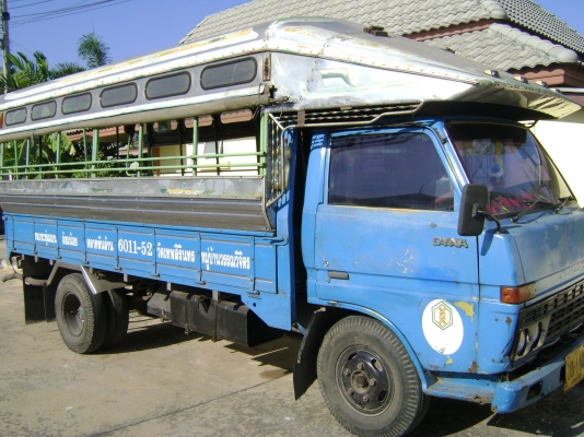 ขายรถบรรทุกหกล้อกลาง ใช้งานได้เลย พร้อมโอน