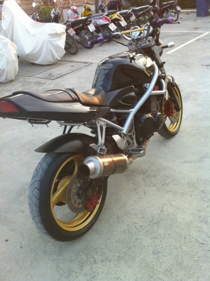 Bandit400 แรงสะใจ INV.+สพม 45000 ทำสีใหม่ทั้งคัน Bandit400 แรงสะใจ INV.+สพม 45000 ทำสีใหม่ทั้งคัน