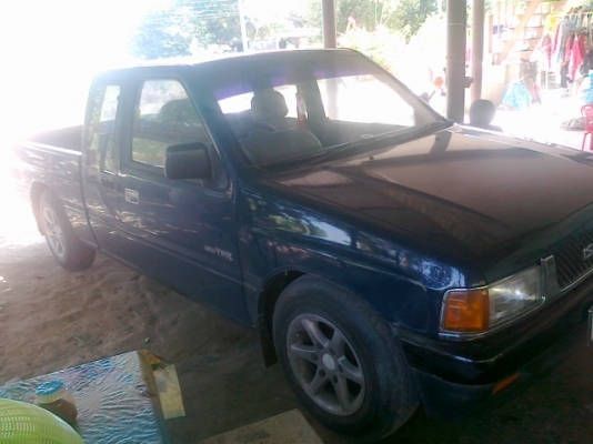 ขายรถบ้านๆโดยรวมสวย เครื่องดีช่วงล่างดีมีพาวเวอร์ สียังใช้ได้รถแห้งๆพร้อมใช้งาน คานหน้าไล้มาไม่หนัก โดยรวมสวยตามรูป