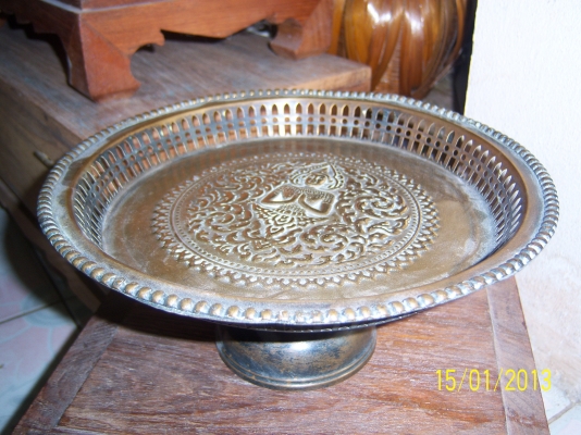 พานทองเหลืองเก่า