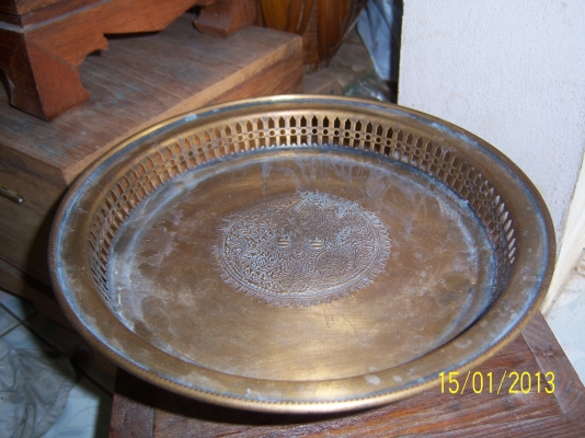 พานทองเหลืองเก่า