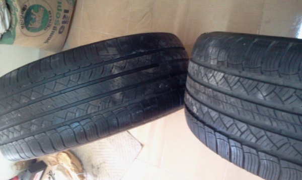 ขายล้อ18 8" 6รู ยาง 255/55 ปี 2010