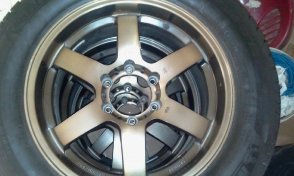 ขายล้อ18 8" 6รู ยาง 255/55 ปี 2010