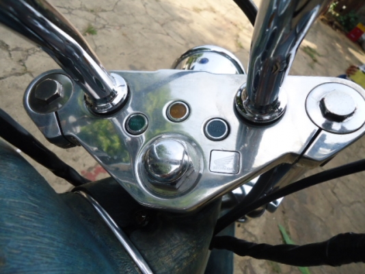 ขายชอปเปอร์ HONDA STEED 400 INVOICE และเสีย สพม.เรียบร้อยแล้ว ไม่ต้องกลัวโดนยึด  สีพ่นเขียวลายคราม สังคโลก จัดไป 65,000.-