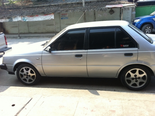 ขาย NISSAN SUNNY1.3FF ด่วนครับ