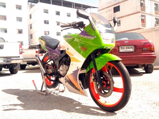 ขออนุญาติขาย  KAWASAKI KR 150 CC. สีเขียวขาว ล้อแม็ก