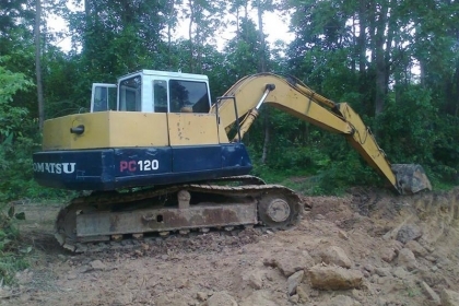 ขายด่วนๆจะเอาเงินไป ออกรถใหม่ ( โคมัสสุ 120-3) 560,000 บาท