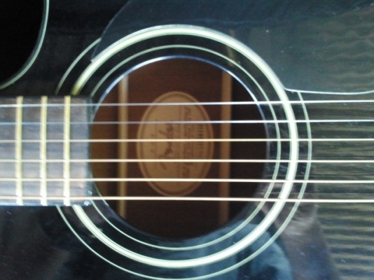 กีต้าร์โปร่งไฟฟ้าfender cd 60