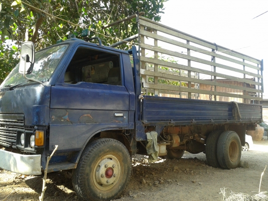 ขาย 6 ล้อ MAZDA เครื่อง isuzu 100 แรง