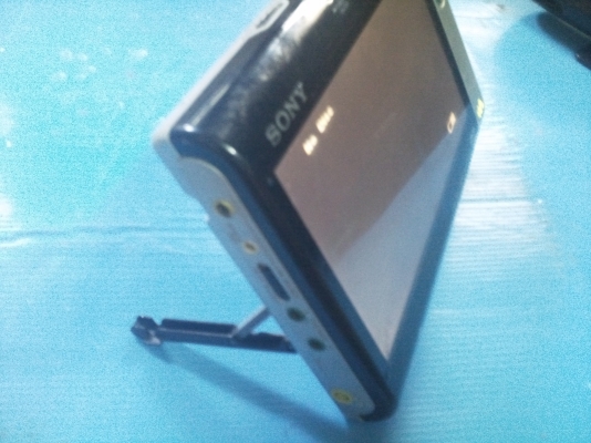 ขายเครื่องเล่นdvd sony ใช้พกพาหรือใช้ในรถก็ได้