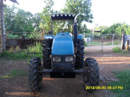 UM ไทซัน 404 4 WD