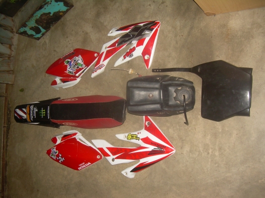 เปลือก พลาสติก CRF ของฟิวส์ รุ่น Tr 150