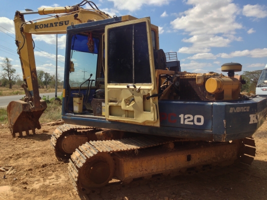 KOMATSU PC 100-3 เอกสารใบอินวอยซ์ครบ รถบอดี้สวยมากๆ ทั้งภายนอกและภายในอุปกรณ์ทุกชิ้นยังมีอยู่ครบ เครื่องแห้งดีไม่มีเยิ้ม ปั๊มเดิมๆ เอวแน่นดี ช่วงล่างโซ่บูทใบแทรกหนาดี พร้อมทำงานได้เลยนะครับ