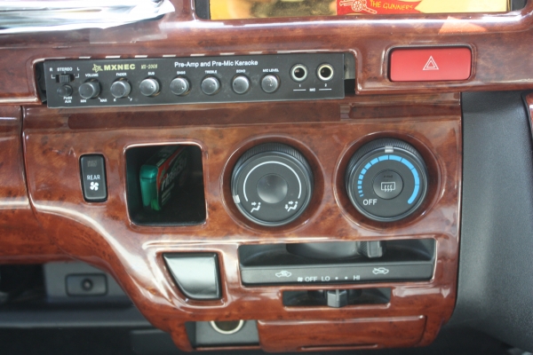 ขายรถตู้TOYOTA COMMUTER ปี07