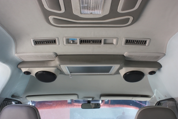 ขายรถตู้TOYOTA COMMUTER ปี07