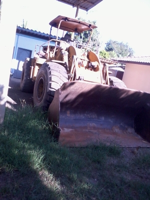 รถตักล้อยาง950 เอวอ่อนดิสเบรรคสี่ล้อ เกีร์ยดีเครื่องดี รุ่นพวกมารัยสั้น850000เอกสารสัญญาการซื้อขายจบข่าว