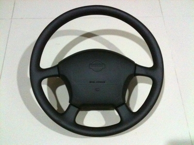 พวงมาลัย NISSAN 4 ก้าน AirBag SRS Tel.085-150-9040 P ราคา 1,850 บาท