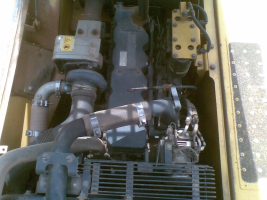 ขายแบคโฮ  KOMUTSU  200-8  มีเอกสารใบอินวอยซ์บริษัท  รถใช้งาน 8  พันกว่าชั่วโมง  ตามสภาพรถใช้งานอยู่