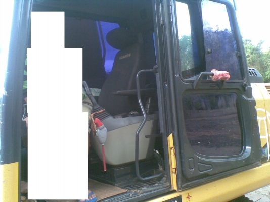 ขายแบคโฮ  KOMUTSU  200-8  มีเอกสารใบอินวอยซ์บริษัท  รถใช้งาน 8  พันกว่าชั่วโมง  ตามสภาพรถใช้งานอยู่