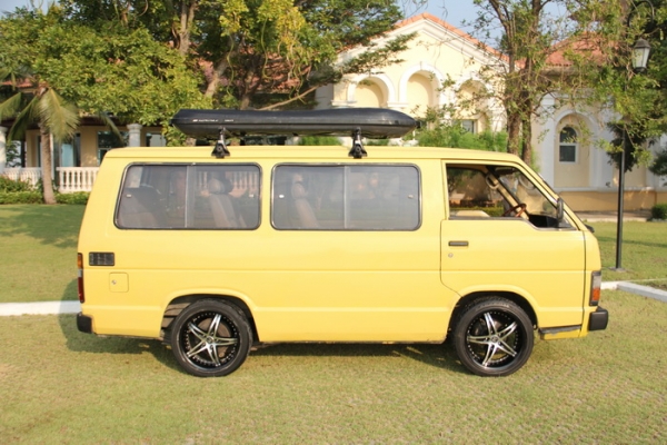 ขายล้อขอบ18 กว้าง 7.5 5รู120 ใส่บีเอ็ม เชฟรุ่นเก่า ของใหม่ ชุดละ9000฿