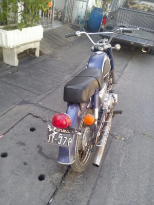 ขายk125 mark 2 สีสวย ของครบแท้เยอะ ทะเบียนขาด5ปีเล่มเขียวใหม่ ขาย 12500 บาท ขายk125 mark 2 สีสวย ของครบแท้เยอะ ทะเบียนขาด5ปีเล่มเขียวใหม่ ขาย 12500 บาท