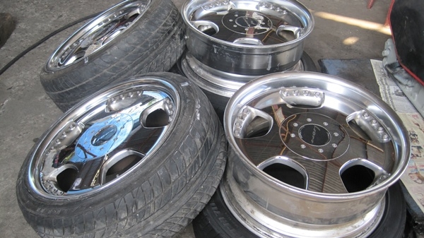 แม็ก WORK ขอบ18 แท้ 6รู สำหรับรถตูHiace แม็ก WORK ขอบ18 แท้ 6รู สำหรับรถตูHiace