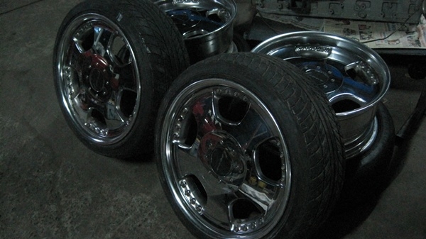 แม็ก WORK ขอบ18 แท้ 6รู สำหรับรถตูHiace