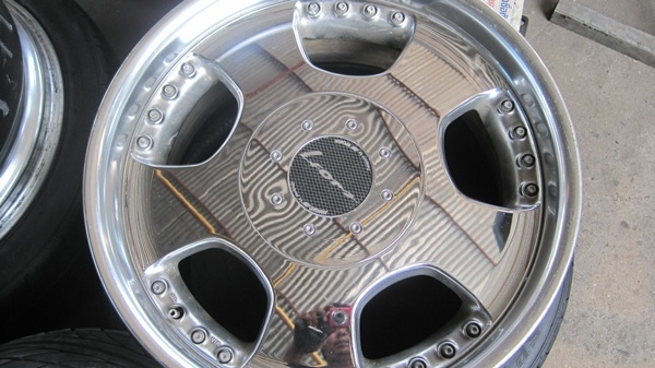 แม็ก WORK ขอบ18 แท้ 6รู สำหรับรถตูHiace แม็ก WORK ขอบ18 แท้ 6รู สำหรับรถตูHiace