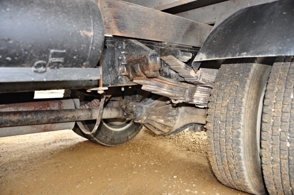 CANTER ติดเครน UNIC 2 ตัน