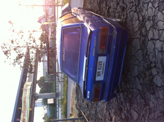 ขายด่วนมาสด้าแวน4ประตู