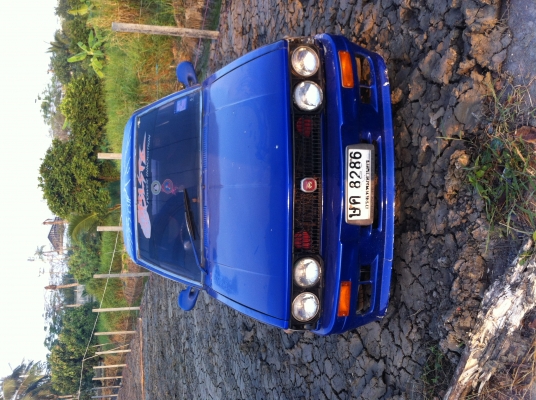 ขายด่วนมาสด้าแวน4ประตู